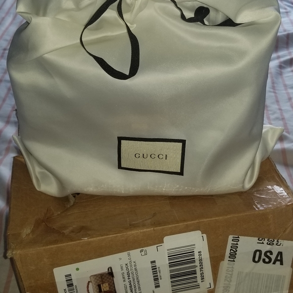 Handbag - Picture 5 of 10